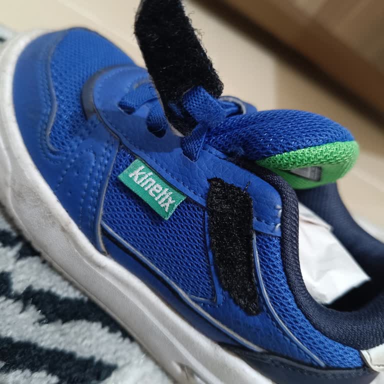 Kinetix Çocuk Ayakkabısında İlk Günden Cırtların Açılması Ve FLO Mağazasının İlgisizliği