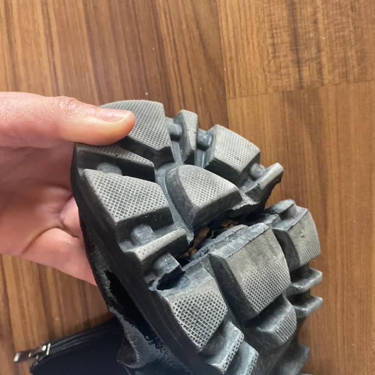 Aynı Model Bambu Botta Üç Kez Taban Ayrılması Sorunu Ve Çözüm Talebi