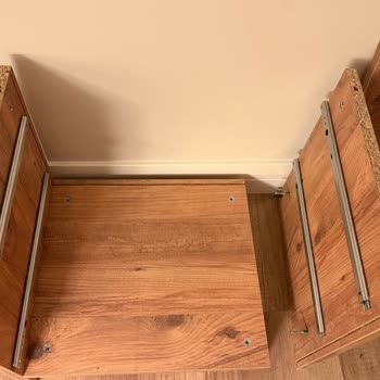 Yanlış Parçalı Komodin 3 Aydır Teslim Edilemedi, İade Talebim Karşılanmıyor