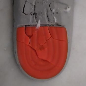 Bir Haftada Parçalanan Tabanlık Ve İade Reddi Hayal Kırıklığı Yarattı