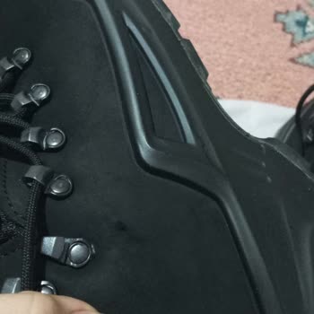 Sıfır Ürün Diye Aldığım Botlar Defolu Çıktı, Güvenim Sarsıldı!