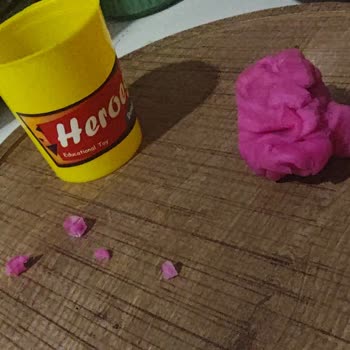 Heroes Oyun Hamuru Kızımın Elini Kesti