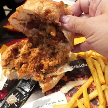 Kajun Restaurant Eksik Ve Bayat Ürünlerle Hayal Kırıklığı: Siparişim Beklentileri Karşılamadı!