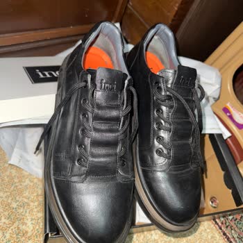 İlk Giyişte Ayağımı Yaralayan Ayakkabı İçin Çözüm Bekliyorum