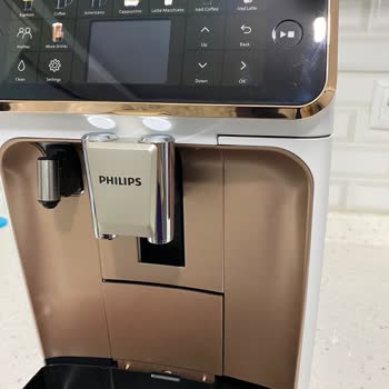 Hasarlı Ve Kullanılmış Görünümlü Kahve Makinesi Teslimatı Hayal Kırıklığı Yarattı