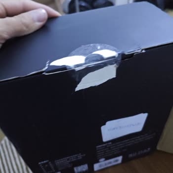 Aylarca Beklediğim Kulaklık Arızalı Ve Hasarlı Geldi, Birebir Değişim Talep Ediyorum