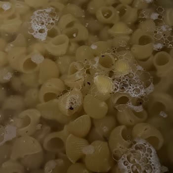 Ankara Makarna'da Karşılaşılan Hijyen Sorunu Ve Güven Kaybı