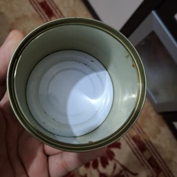 Burcu Gıda Konserve Kutusunun İç Yüzeyinin Paslanmış Ve Deforme Olmuş Olduğunu Gördüm