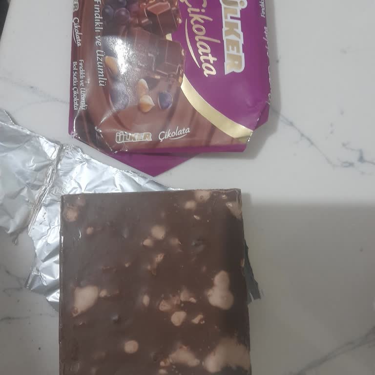 Ülker Çikolatada Beklenmeyen Leke Ve Koku Hayal Kırıklığı Yarattı