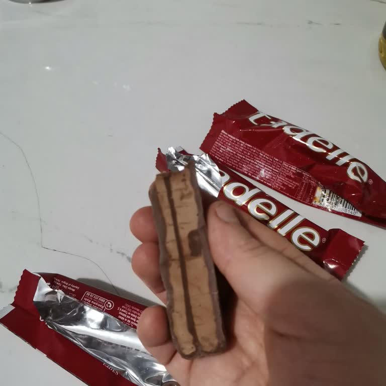 Tadelle Fındıklı Bar Çikolata Yine Bozuk Çıktı, Güvenim Sarsıldı