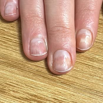 Tuğba Karakuş Güzellik Protez Tırnak İşlemi Sonrası Tırnaklarım Zarar Gördü, Ücret İadesi Yapılmadı