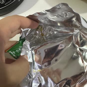 Knorr Çubuk Noodle Sos Paketlerinde Sürekli Yırtık Ambalaj Sorunu