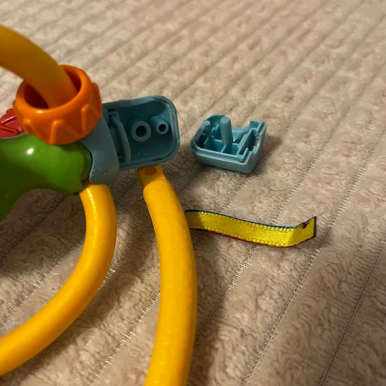 Bebek Oyuncağında Güvenlik Riski: Kolay Parçalanan Mama Sandalyesi Oyuncağı Boğulma Tehlikesi Yarattı