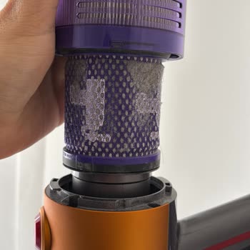 Dyson V12 Süpürgemde Hızla Azalan Çekiş Gücü Ve Beklenmedik Performans Kaybı