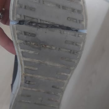 Kısa Sürede Tabanı Yarilan Ayakkabıma Tergan'dan Çözüm Bulunamıyor