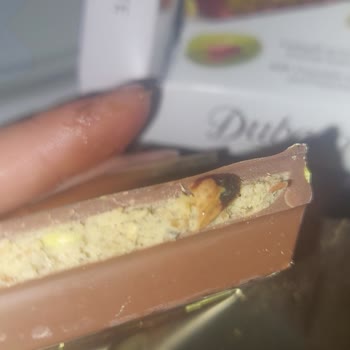 Çikolatanın İçinden Çıkan Kabuk Güvenimizi Sarstı