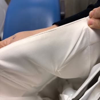 Kullanılmış Ve Yıpranmış Elbise Gönderimi, Uzayan İade Süreci Ve Yetersiz Müşteri İletişimi