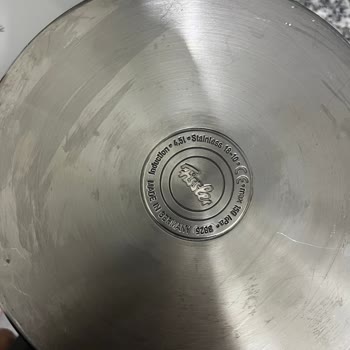 Yeni Alınan Fissler Düdüklü Tencerede İlk Kullanımlarda Hasar Ve Leke Oluşumu