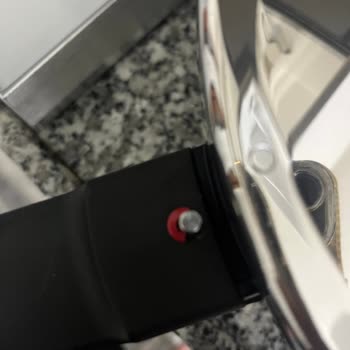 Yeni Alınan Fissler Düdüklü Tencerede İlk Kullanımlarda Hasar Ve Leke Oluşumu