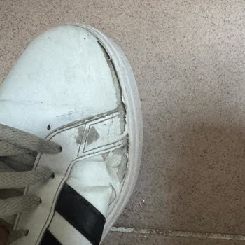 Kısa Sürede Yırtılan Ayakkabı Ve Olumsuz İnceleme Sonucu Nedeniyle Mağduriyet