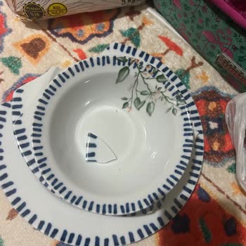 Kırık Tabaklar Ve Teslimat Hatasıyla Mağdur Edildim