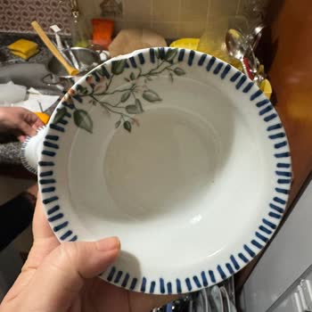 Kırık Tabaklar Ve Teslimat Hatasıyla Mağdur Edildim