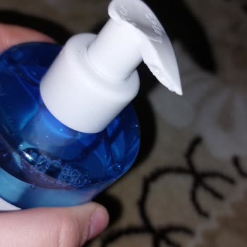 Gratis Alışverişimde Kırık Gelen Sinoz Yüz Yıkama Jeli Mağduriyetim