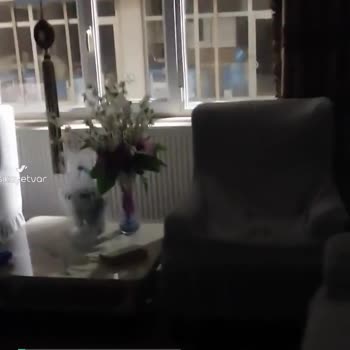 Muş Belediyesi Yeni Yapılan Sokak Aydınlatması Evin İçine Bakıyor!