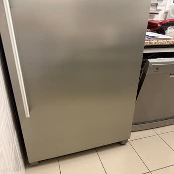 Çalışan Buzdolabım, Kapak Arızası Yüzünden Çöpe Mi Dönüşüyor?