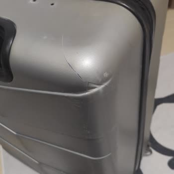 Sunexpress İle Yapılan Uçuş Sonrası Valizim Kırık Şekilde Teslim Edildi