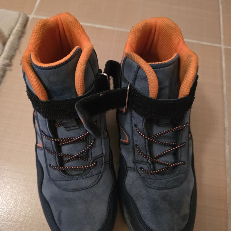 FLO Ayakkabı Aldığım Bot Oğlumun Ayağını Aşırı Terletiyor Ve Kullanamıyoruz!