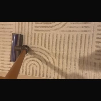 Dyson Süpürge Başlığı Halılarımda İz Ve Deformasyon Oluşturuyor, Çözüm Bekliyorum