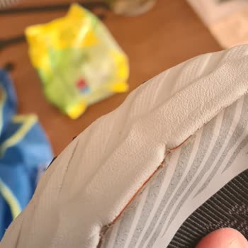 Hepsiburada’dan Aldığım Ayakkabıda Açılma Ve İlgisizlik Mağduriyeti