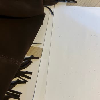 Aldığım Çanta Sürekli Dökülüyor Ve Leke Bırakıyor