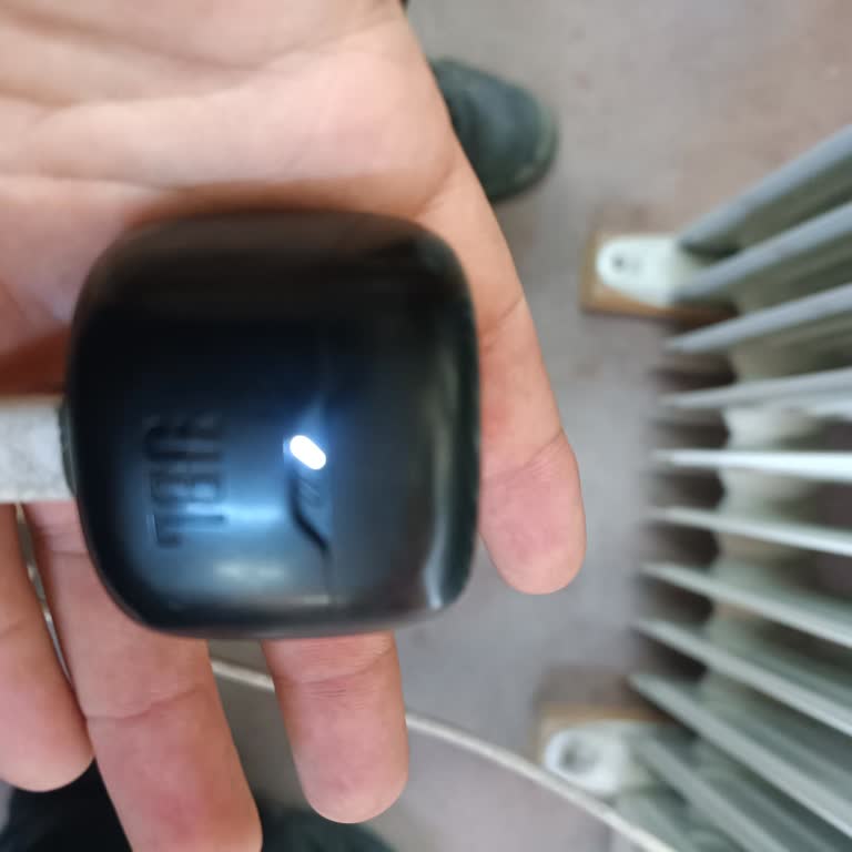 Yeni Alınan JBL Tune Flex Kulaklık Şarj Olmuyor: Çözüm Ve Bilgilendirme Bekliyorum