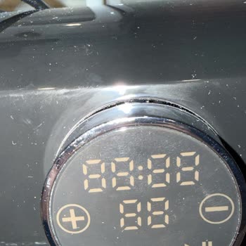 Garanti Kapsamında Arızalanan Ürünüm Servisten Hasarlı Ve Özensiz Paketlenmiş Olarak Teslim Edildi, Ücretsiz Değişim Talep Ediyorum