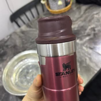 Stanley 473 Ml Üründe Kısa Sürede Boya Atması Ve İlgisiz Müşteri Hizmeti!