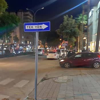 Adana Büyükşehir Belediyesi Tek Yön Trafik Uygulaması Günlük Yaşamını Zorlaştırıyor!