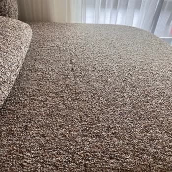 Bomontilife Oturma Kısmında Belirgin Bir Çizgi/iz Oluşmuştur