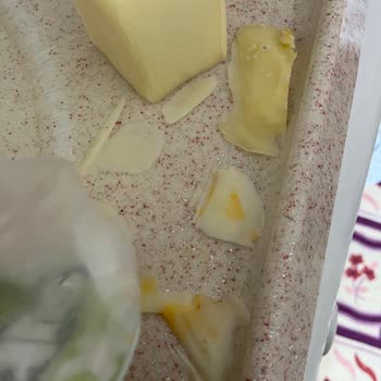 Son Kullanma Tarihi Geçmemiş Kaşar Peynirinde Küflenme Ve Bozulma Yaşadık