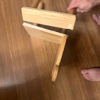 Kısa Sürede Kırılan Sandalye Ve Ücretli Yedek Parça Talebi Hayal Kırıklığı Yarattı