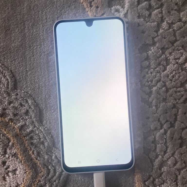 Kusurlu Telefon, Teslim Edilemeyen Kargo Ve Çözülmeyen İade Süreci Nedeniyle Mağduriyet