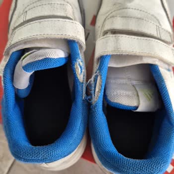 Kısa Sürede Yırtılan Adidas Çocuk Ayakkabısı İçin Üç Kez Reddedilen İnceleme Ve Mağduriyetimin Giderilmemesi