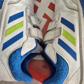 Kısa Sürede Yırtılan Adidas Çocuk Ayakkabısı İçin Üç Kez Reddedilen İnceleme Ve Mağduriyetimin Giderilmemesi