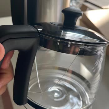 Altus Çay Makinesi İlk Kullanımda Cam Demlik Kırıldı, Mağduriyetimin Giderilmesini İstiyorum