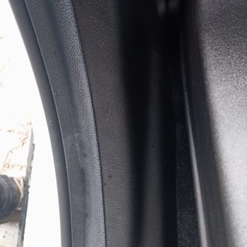 6 Bin Km'de Fiat Egea Crossun Kapı Fitillerinde Açıklanamayan Beyazlama Sorunu