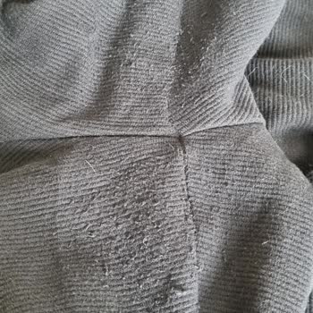 Boyner Ürünü Sadece Bir Gün Giymeme Rağmen Ağ Kısmında Ciddi Şekilde Topaklanma Oluştu