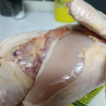 Aldığım Tavukta Sağlıksız Yapı Çıktı, Uzaktan İade Ve Bilgilendirme İstiyorum