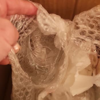 Aras Kargo Kırılan Hiçbir Ürünümün Tazminatını Ödemiyor