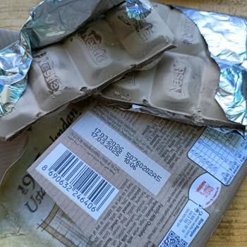 Tarihi Geçmemiş Çikolatada Bozuk Tat Ve Renk Endişesi